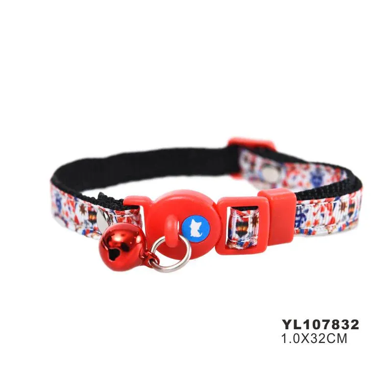 Naomi cat collar with a Bell Trixie